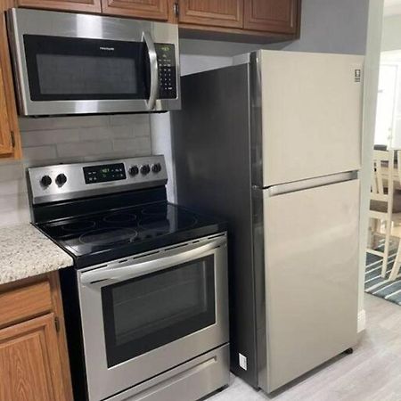 Cheerful Home Minutes From The Airport And Raymond James Stadium! 탬파 외부 사진