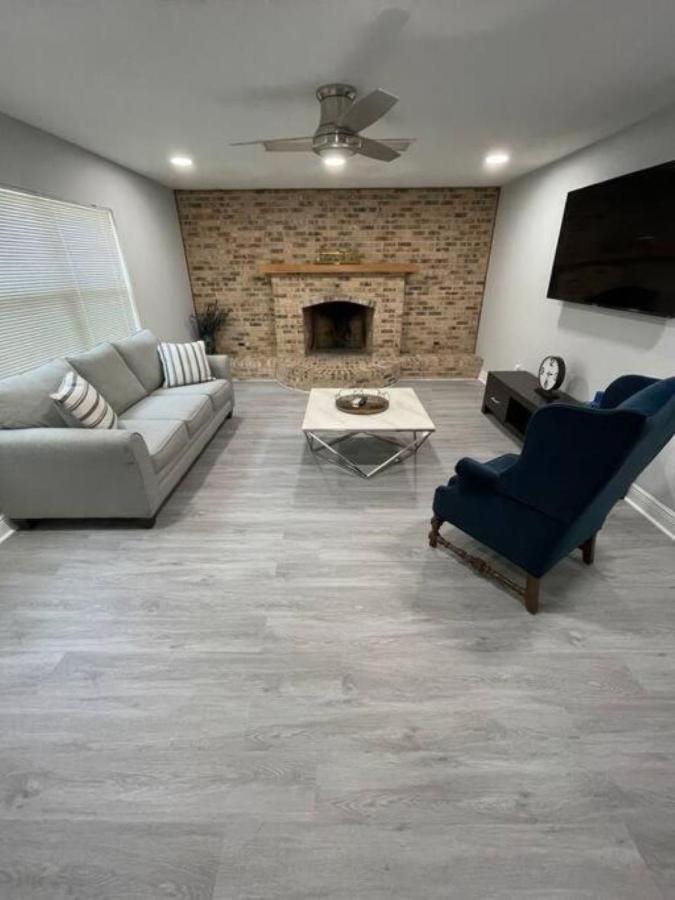 Cheerful Home Minutes From The Airport And Raymond James Stadium! 탬파 외부 사진