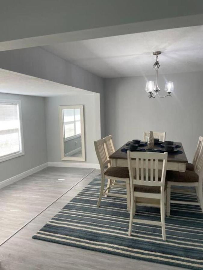 Cheerful Home Minutes From The Airport And Raymond James Stadium! 탬파 외부 사진