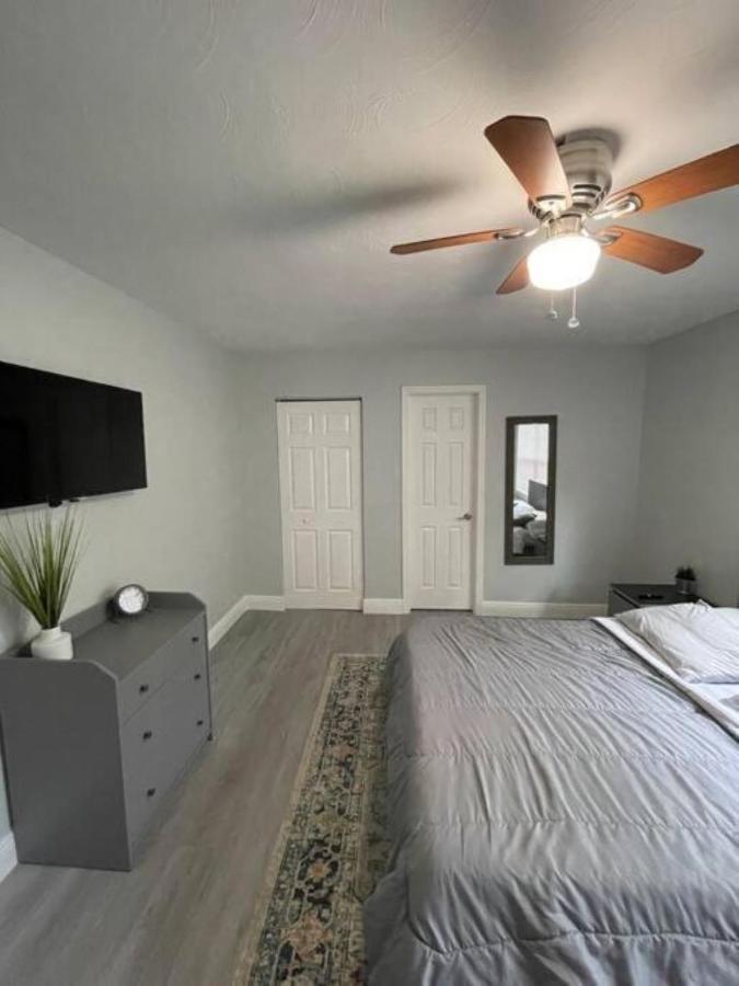 Cheerful Home Minutes From The Airport And Raymond James Stadium! 탬파 외부 사진