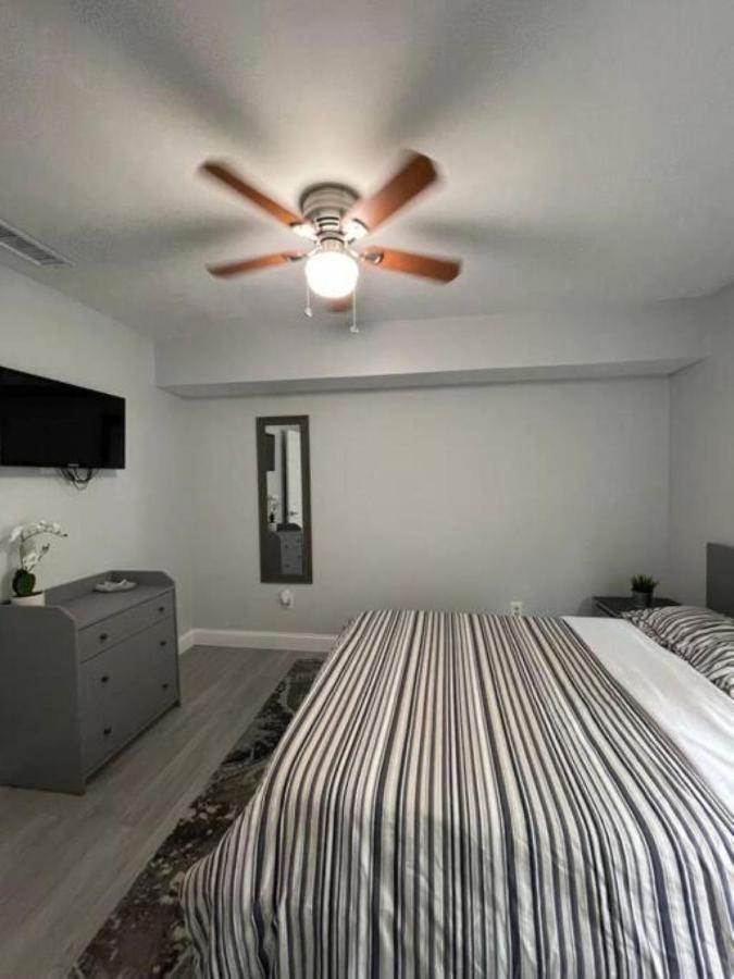 Cheerful Home Minutes From The Airport And Raymond James Stadium! 탬파 외부 사진
